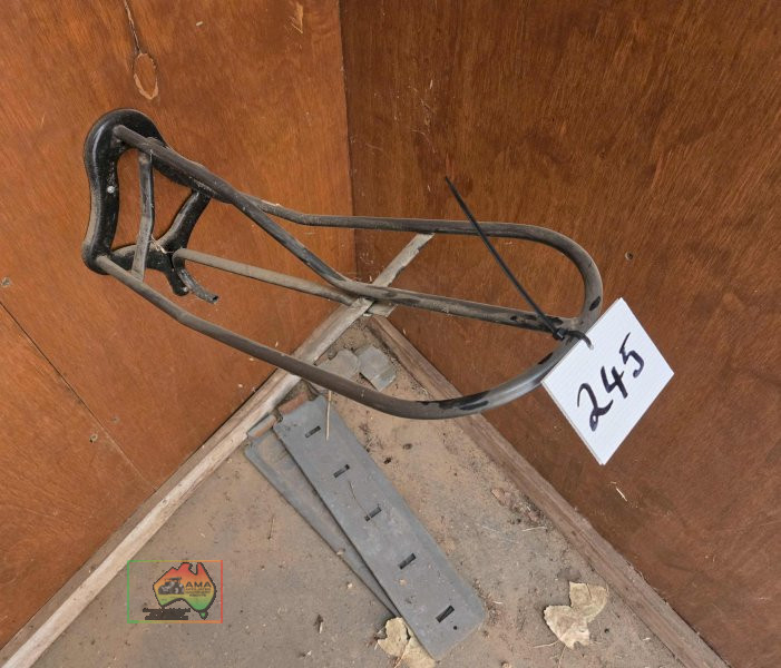 Wall Mount Saddle Rack