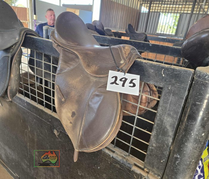 14" Equestrian Saddle - photo 3