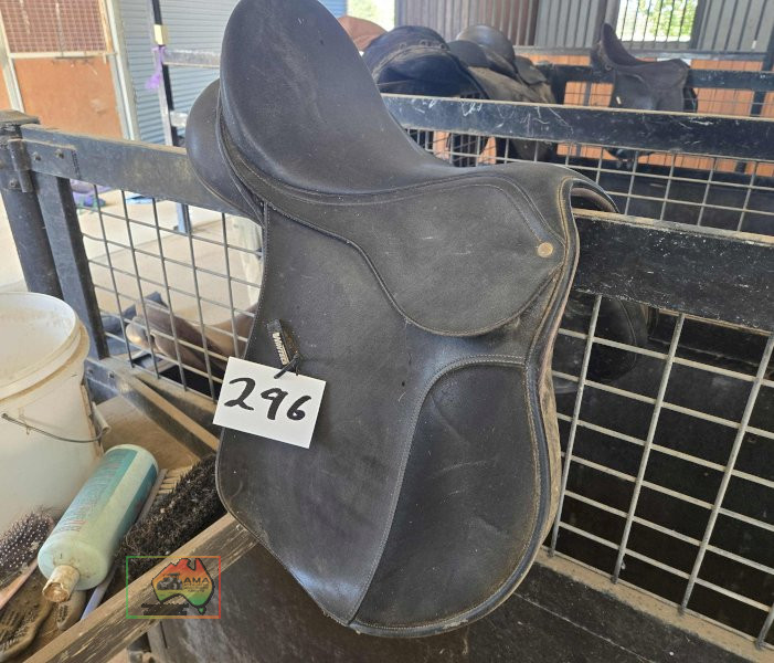 Wintec 15" Eventing Saddle - photo 2