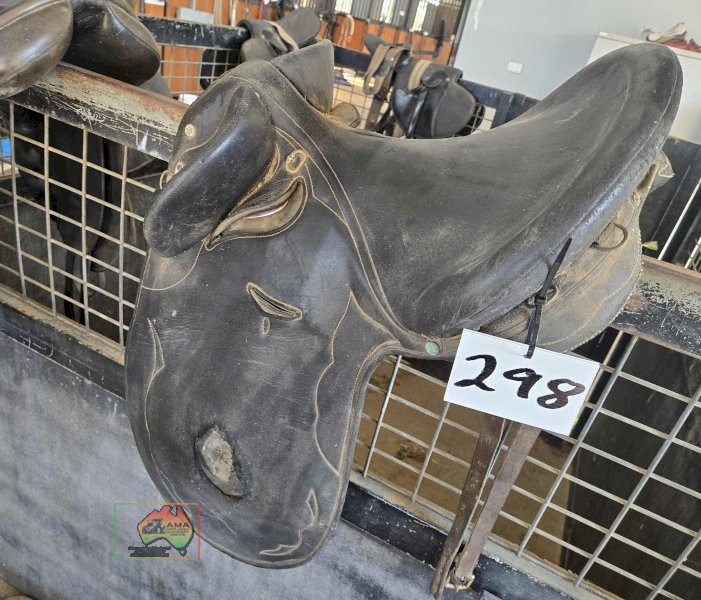 16" Stock Saddle