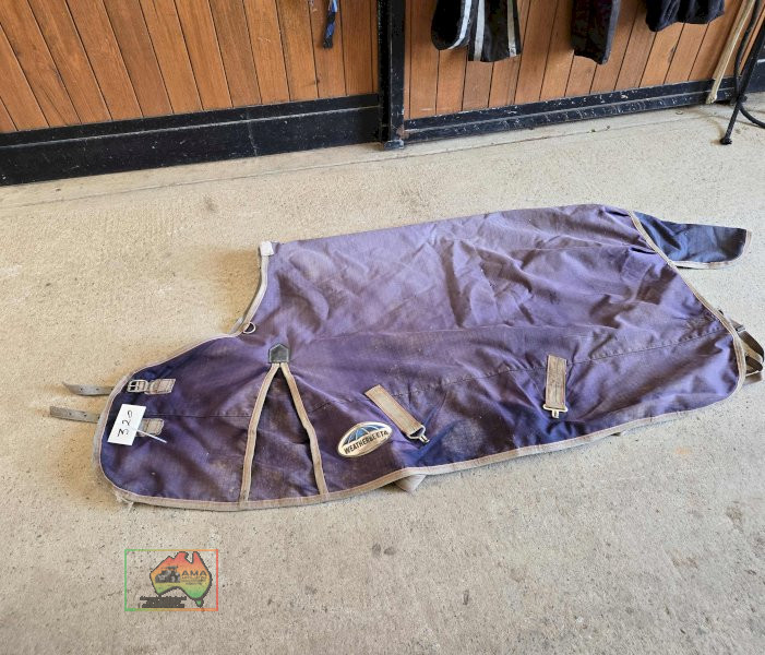 Weatherbeeta Pony/Yearling 5-3 Rug - photo 2