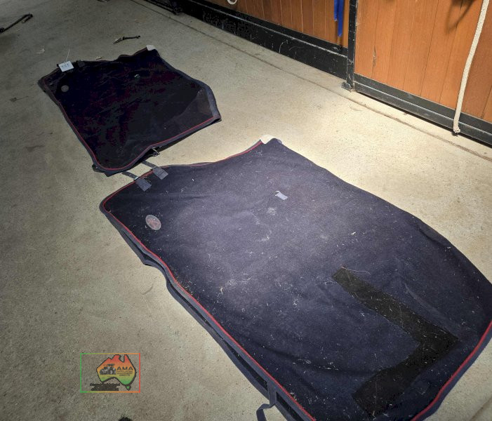 2x Euro Hunter 5-6 Woolen Raceday Rugs - photo 4