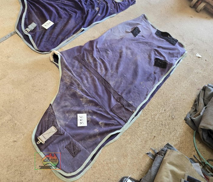 Under Rug 6-3