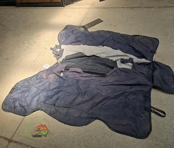 Horseware "Amigo" 5-9 (Damaged Lining) - photo 5