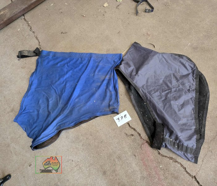2x Synthetic Neck Rugs