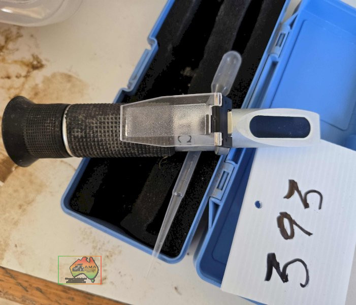 ATC Sample Refractometer.