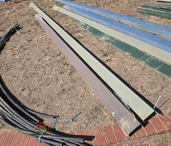 2x Roof Gutter 6m & 4m Lengths - photo 2