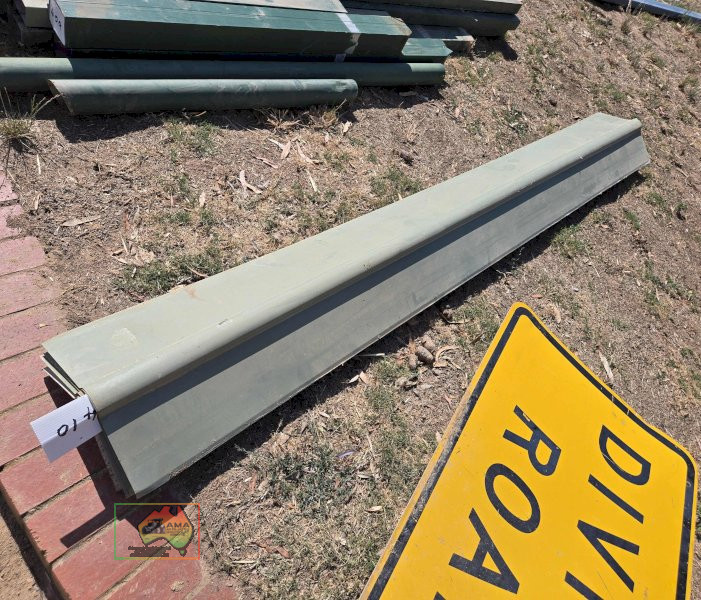 4x Assorted Roof Ridge Capping