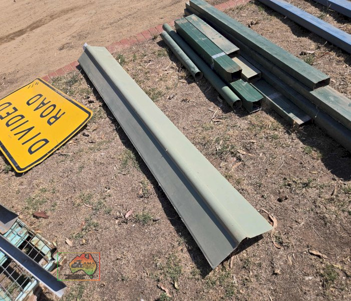 4x Assorted Roof Ridge Capping - photo 2