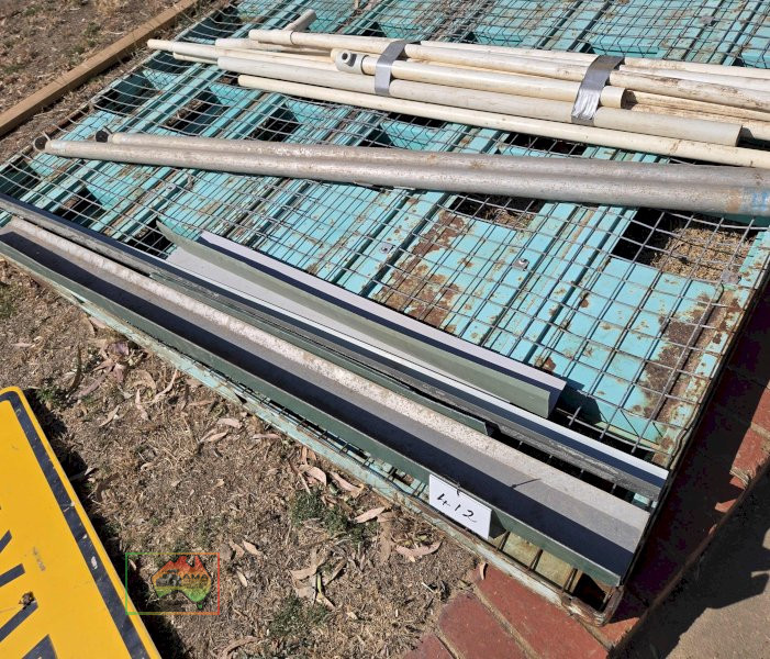 4x Assorted Flashings - photo 1