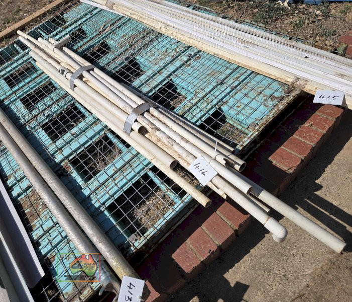 2x Scaffold Stays - photo 2