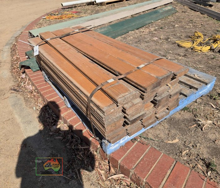 49x Stable Lining Boards - photo 3