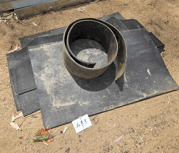 Assorted Pieces of Rubber Mat - photo 2