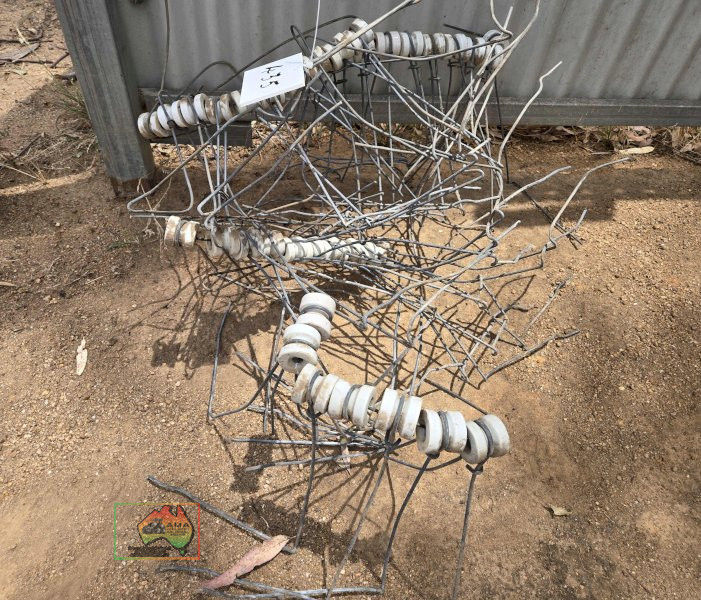 37x Elec. Fence Stand-offs with Porcelain Insulators - photo 2