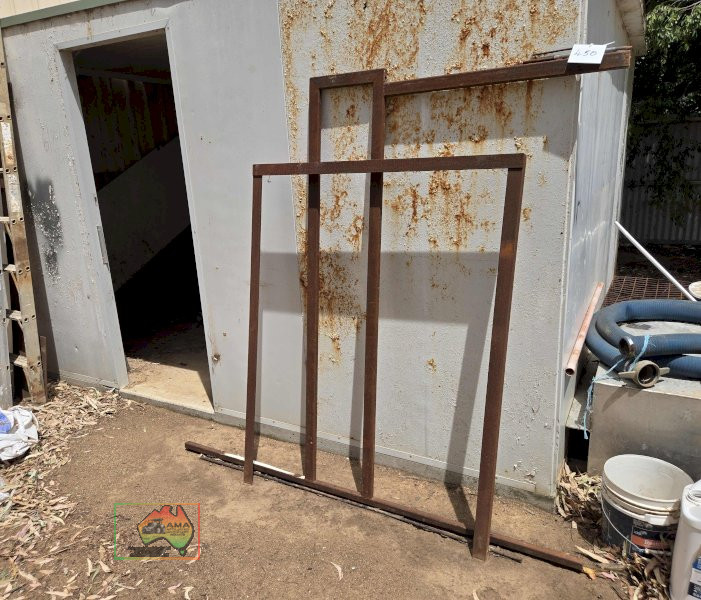 Horse Float Divider & Steel Frame - photo 1