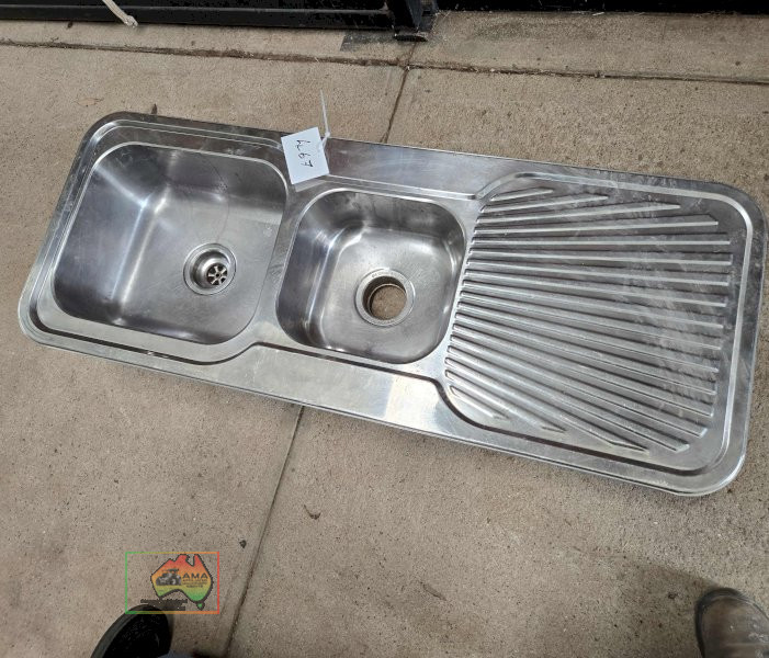 Kitchen Sink 1,240 x 490 - photo 2
