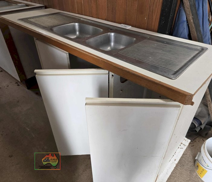 Kitchen Bench Cabinet 600x1923 with Sink - photo 4