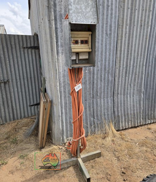 Builders Site Meter Box with 70m Heavy Cable/Lead - photo 2