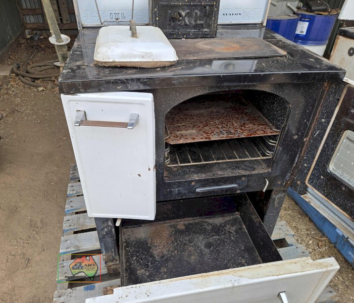IXL Avalon Wood Stove with Hot Water Jacket - photo 4