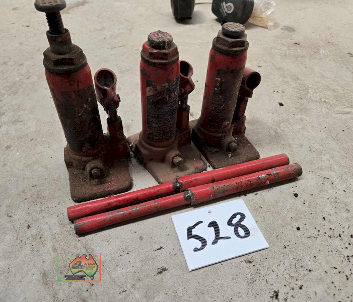 3x Automotive Jacks