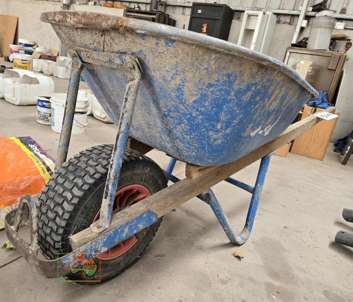 Kelso 'Wide Tyre' Builders Barrow - photo 2