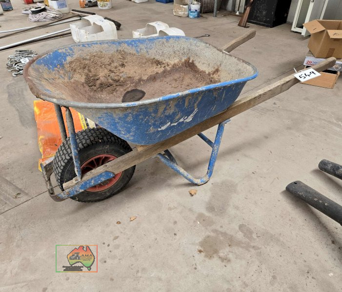 Kelso 'Wide Tyre' Builders Barrow