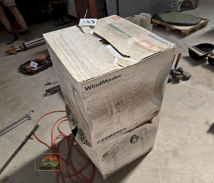 2x Windmaster Turbo Vents - photo 2