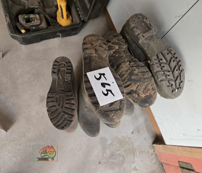 4 Pairs of Gumboots - photo 2
