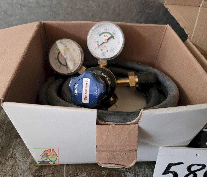 3x Argon Regulators (2x New) - photo 2