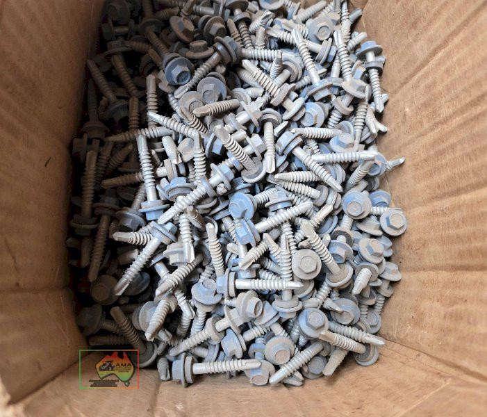 3 Boxes of Roof Tech Srews - photo 3