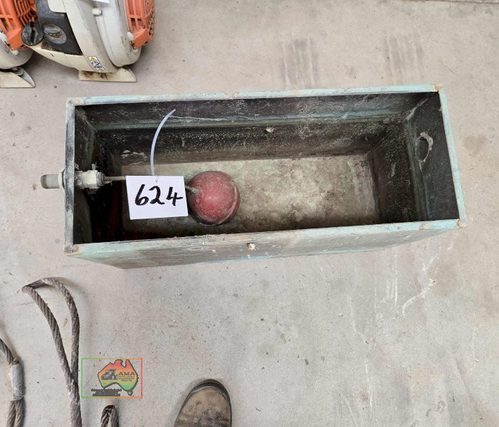 Copper Water Header Tank - photo 3