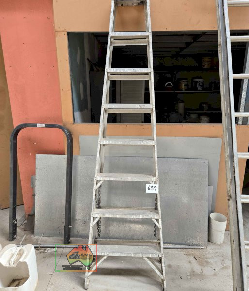 7ft Alloy Step Ladder - photo 2