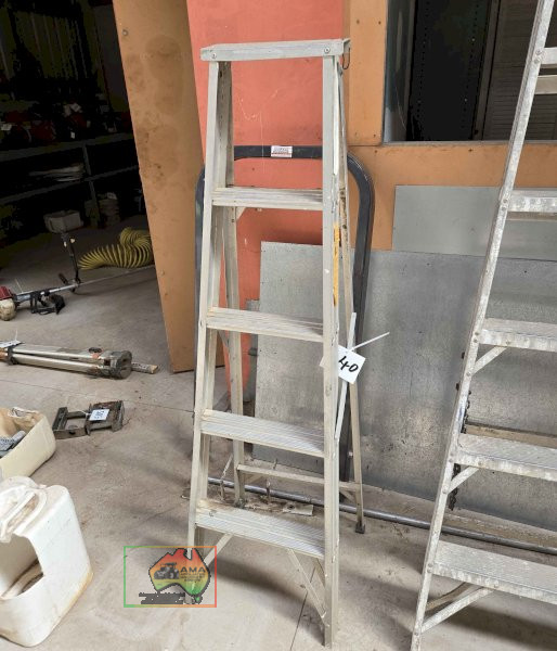 5ft Alloy Step Ladder - photo 2