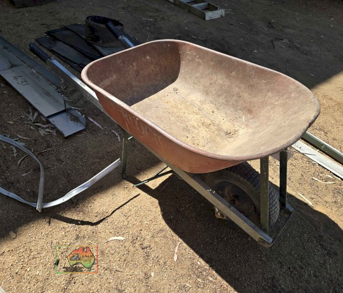 Sherlock Wheelbarrow, Good Cond. - photo 2