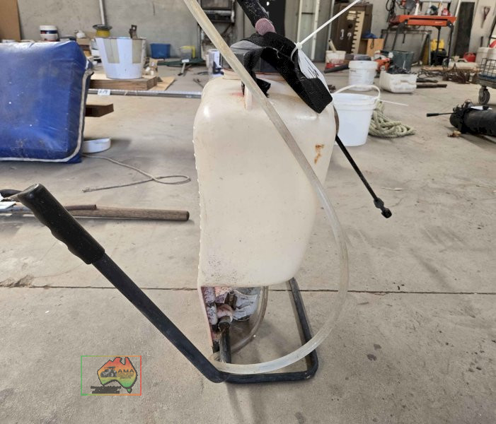15 Ltr. Backpack Sprayer - photo 2