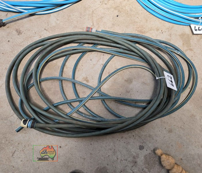 2x Garden Hoses with Fittings