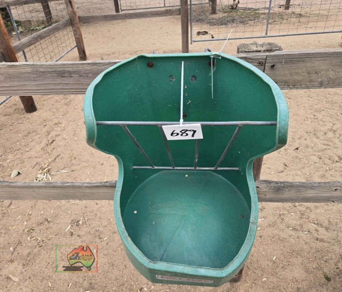 Poly-Tuff Hay Rack - photo 3