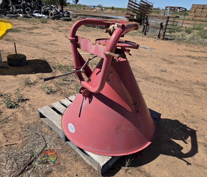 3PL fetiliser spreader - photo 4