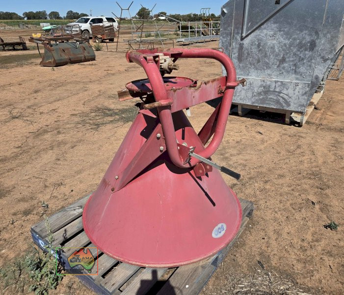 3PL fetiliser spreader - photo 3