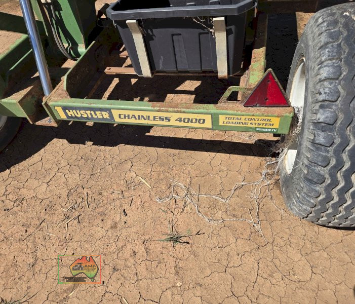Hustler Chainless 4000 bale feed out wagon - photo 4
