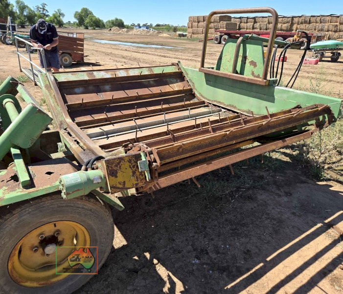 JN&R bale buggy feed out wagon - photo 5