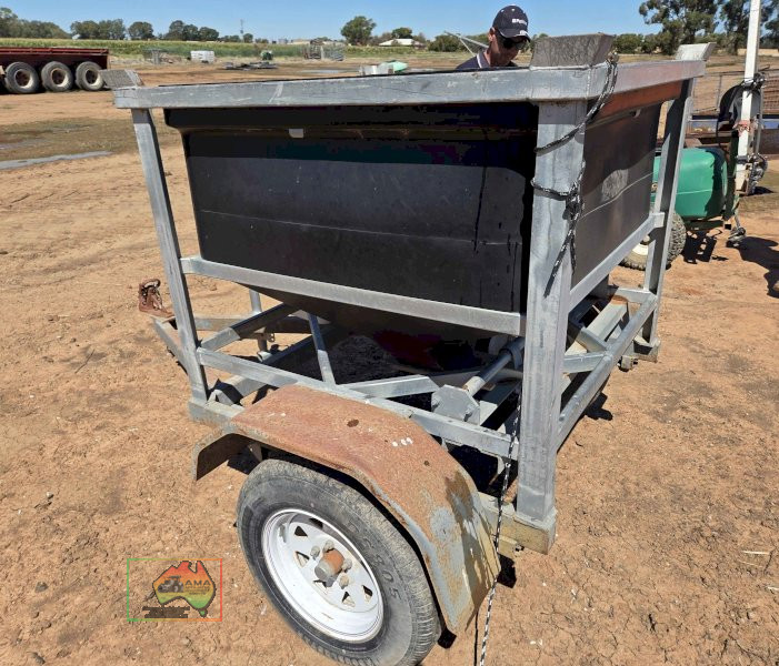 Trailing grain feeder - photo 3