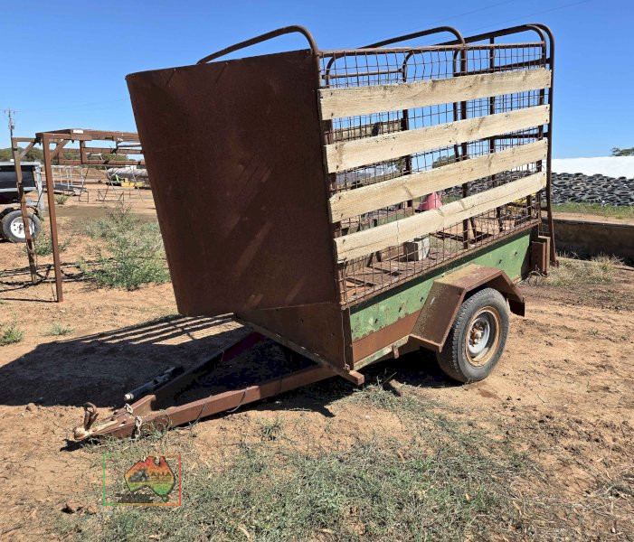 6 x 4 trailer with crate