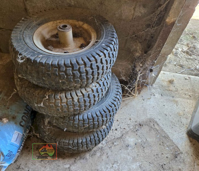 Wheel barrow wheels