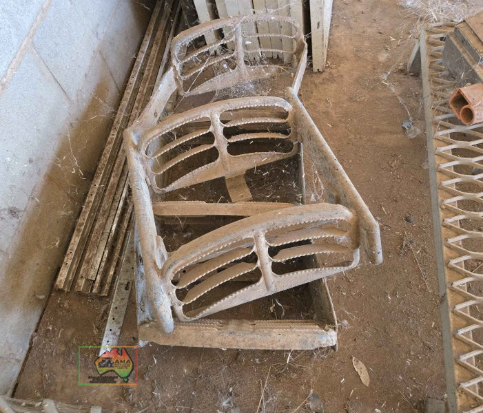 2 Tractor steps
