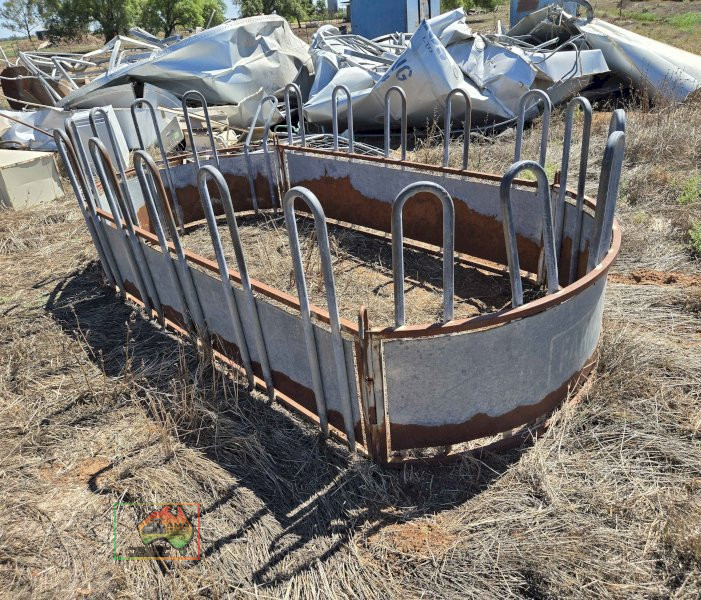 Hay feeder - photo 3