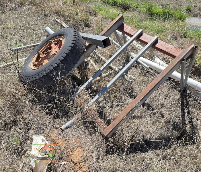 Assorted scrap steel and old truck wheel - photo 2