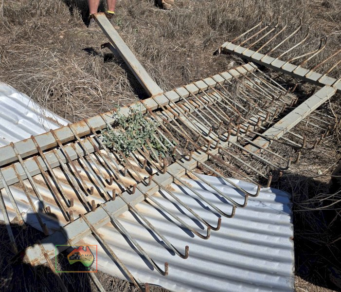 4 X Stick rake frames
