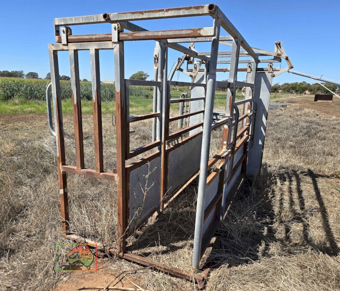 Stock Quip Cattle Crush - photo 3