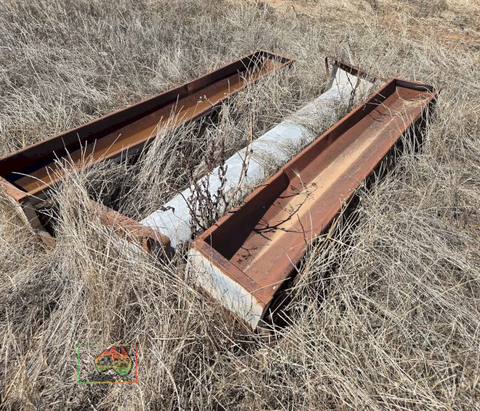 Calf feeding troughs - photo 2